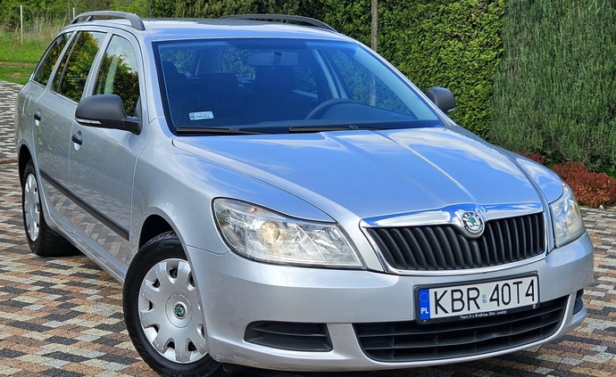 Skoda Octavia cena 25900 przebieg: 259000, rok produkcji 2012 z Radłów małe 781